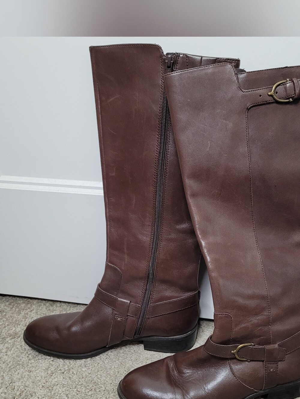 Lauren Ralph Lauren "Margarite" boots in a size 8B - Picture 2 of 6